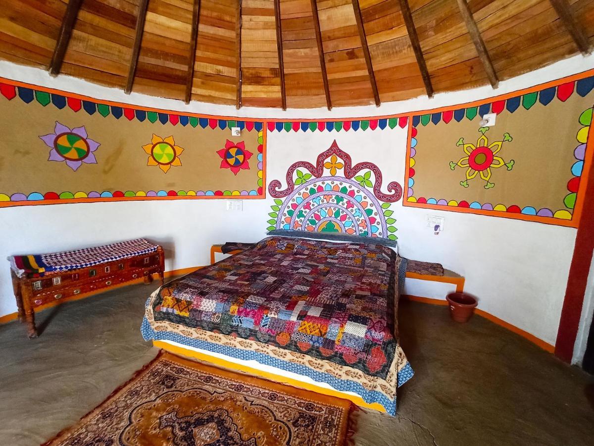 Banni Village Resort - Rann Of Kutch Bherandiala Экстерьер фото