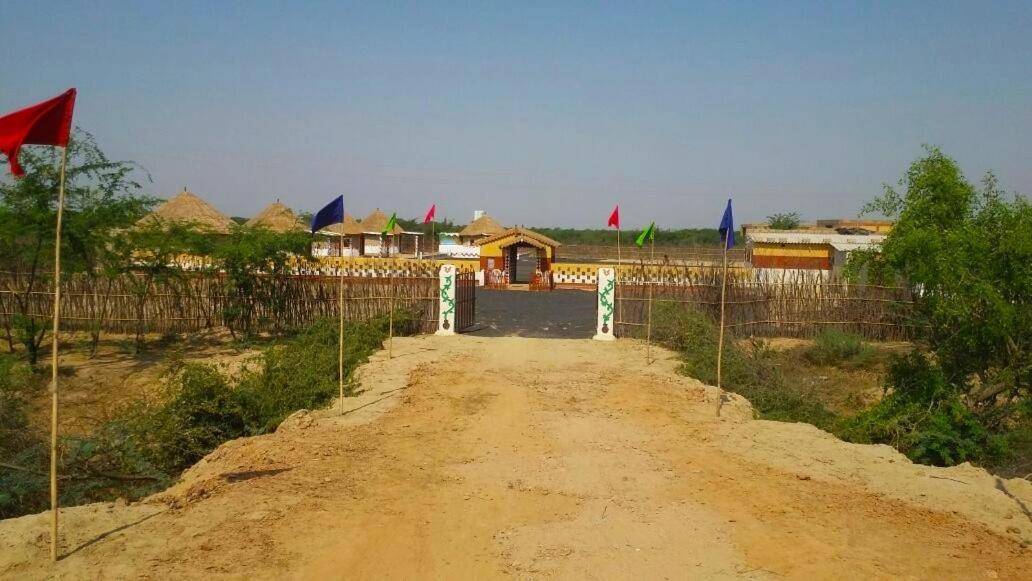 Banni Village Resort - Rann Of Kutch Bherandiala Экстерьер фото