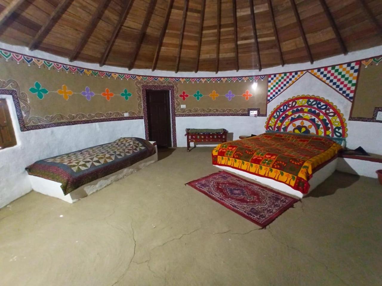 Banni Village Resort - Rann Of Kutch Bherandiala Экстерьер фото