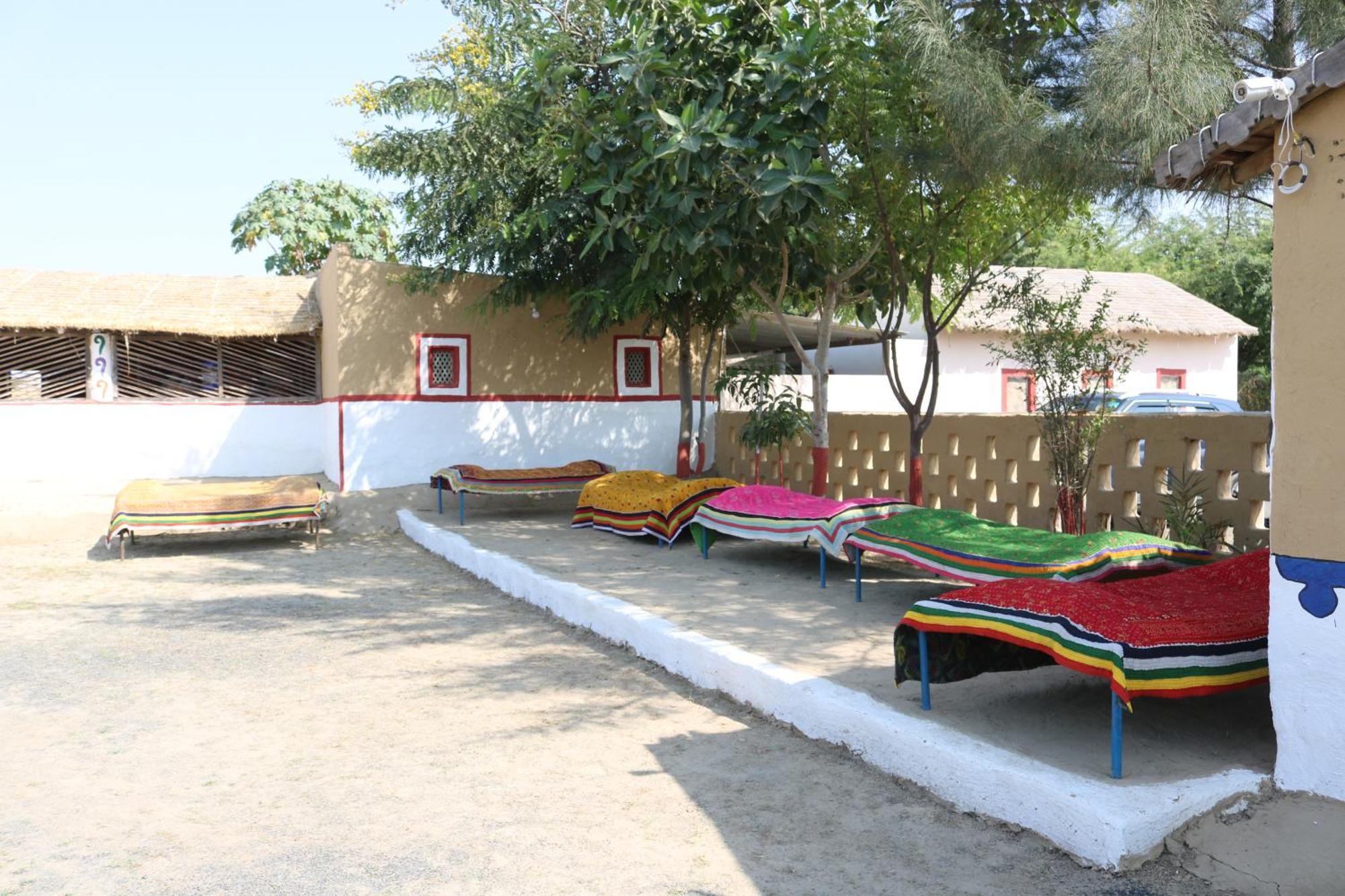 Banni Village Resort - Rann Of Kutch Bherandiala Экстерьер фото